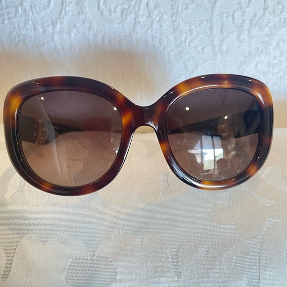 SALVATORE FERRAGAMO Tortoise Shell Sunglasses - Picture 6 of 15